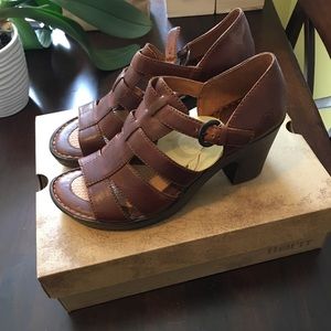 Born Sandals